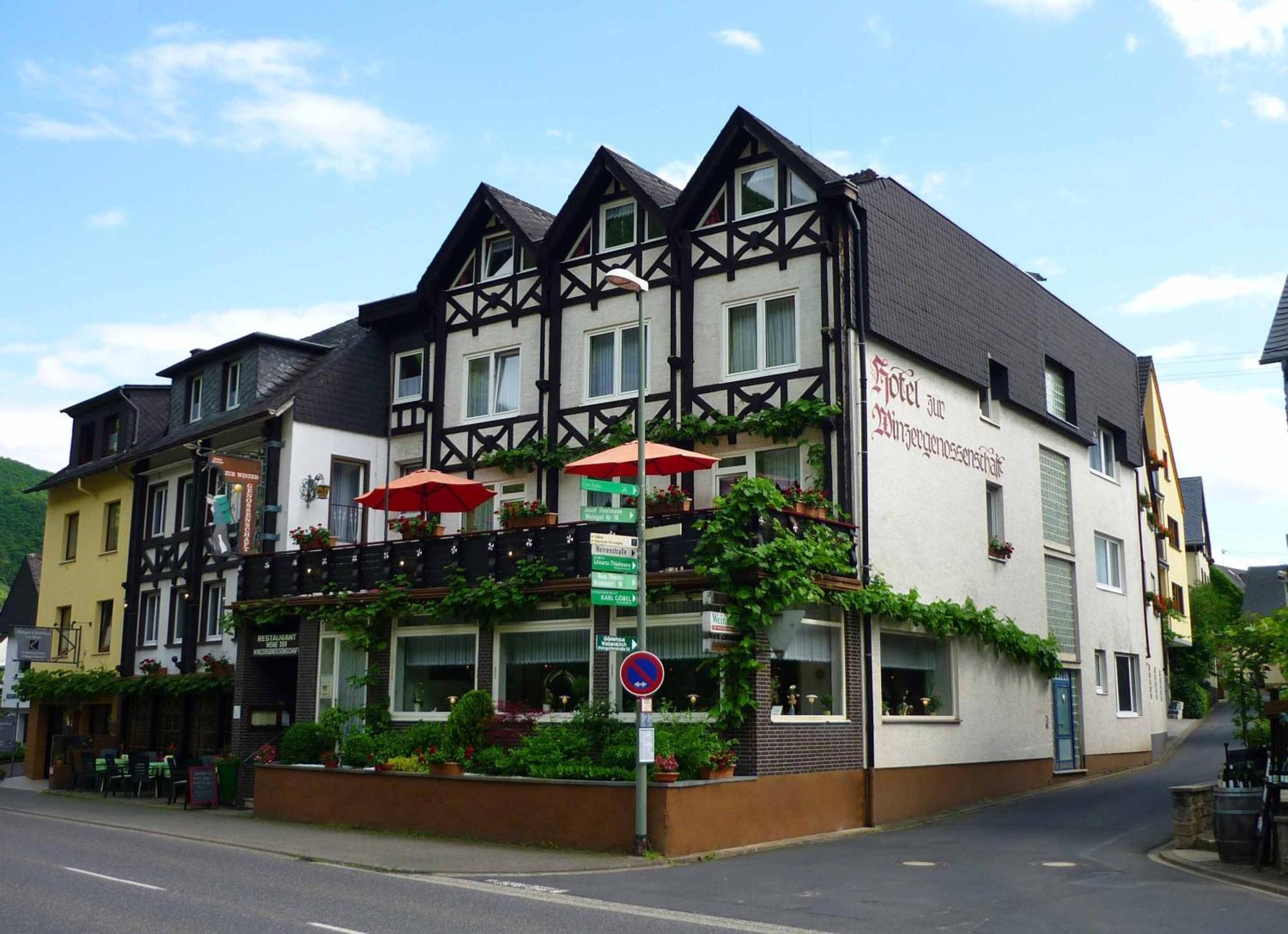 Hotel Zur Winzergenossenschaft Ernst Dış mekan fotoğraf